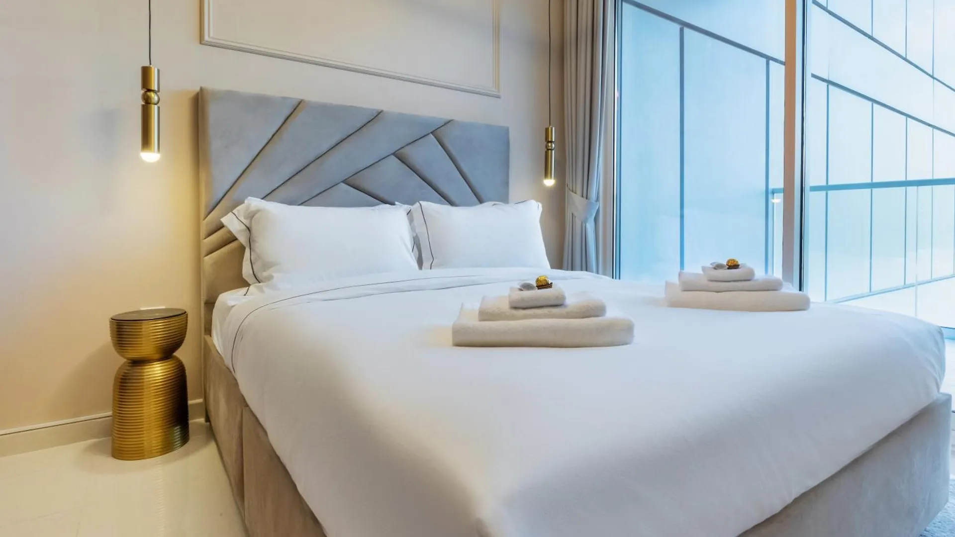 アパート Luxury Top Floor, With Full Burj Khalifa View ドバイ