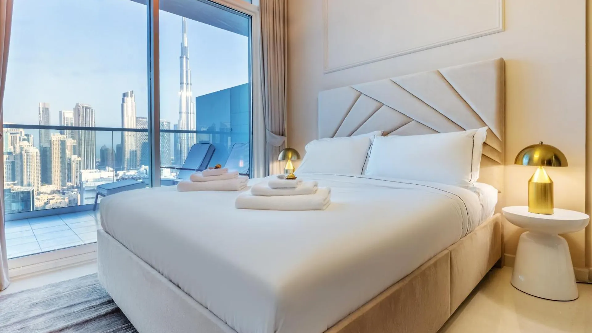 Luxury Top Floor, With Full Burj Khalifa View ドバイ アパート