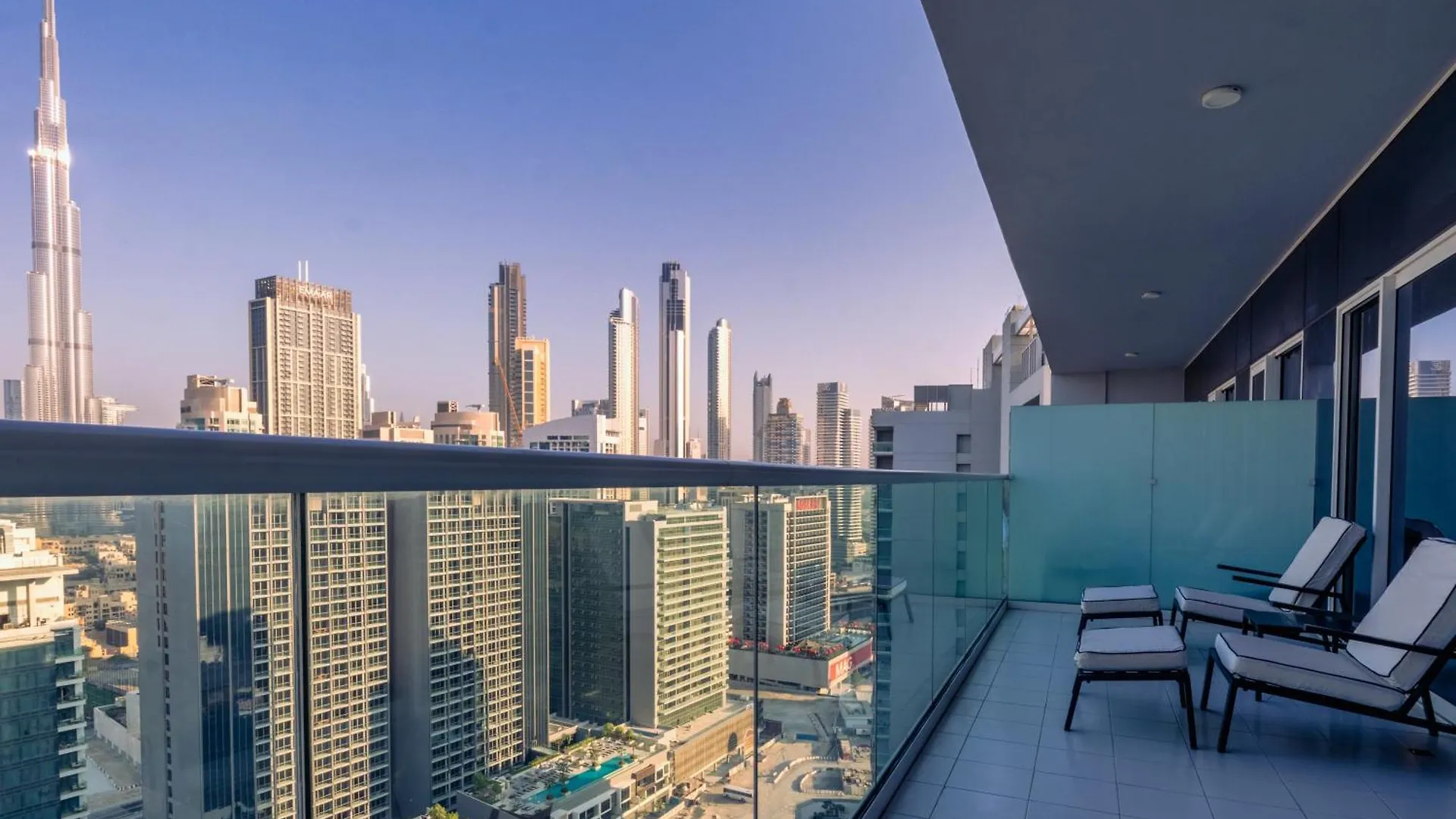 Luxury Top Floor, With Full Burj Khalifa View ドバイ 0*,  アラブ首長国連邦